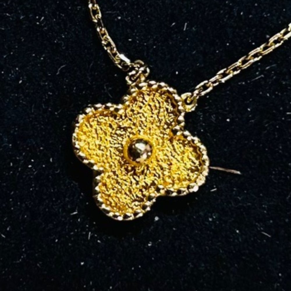 Van Cleef Vintage Alhambra